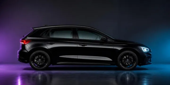 Hatchback: about $3,000–$3,400 for a color change wrap